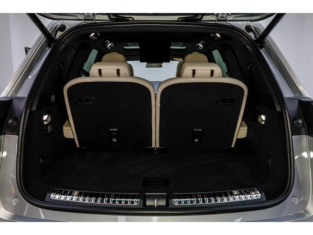 Li Auto L8 2025