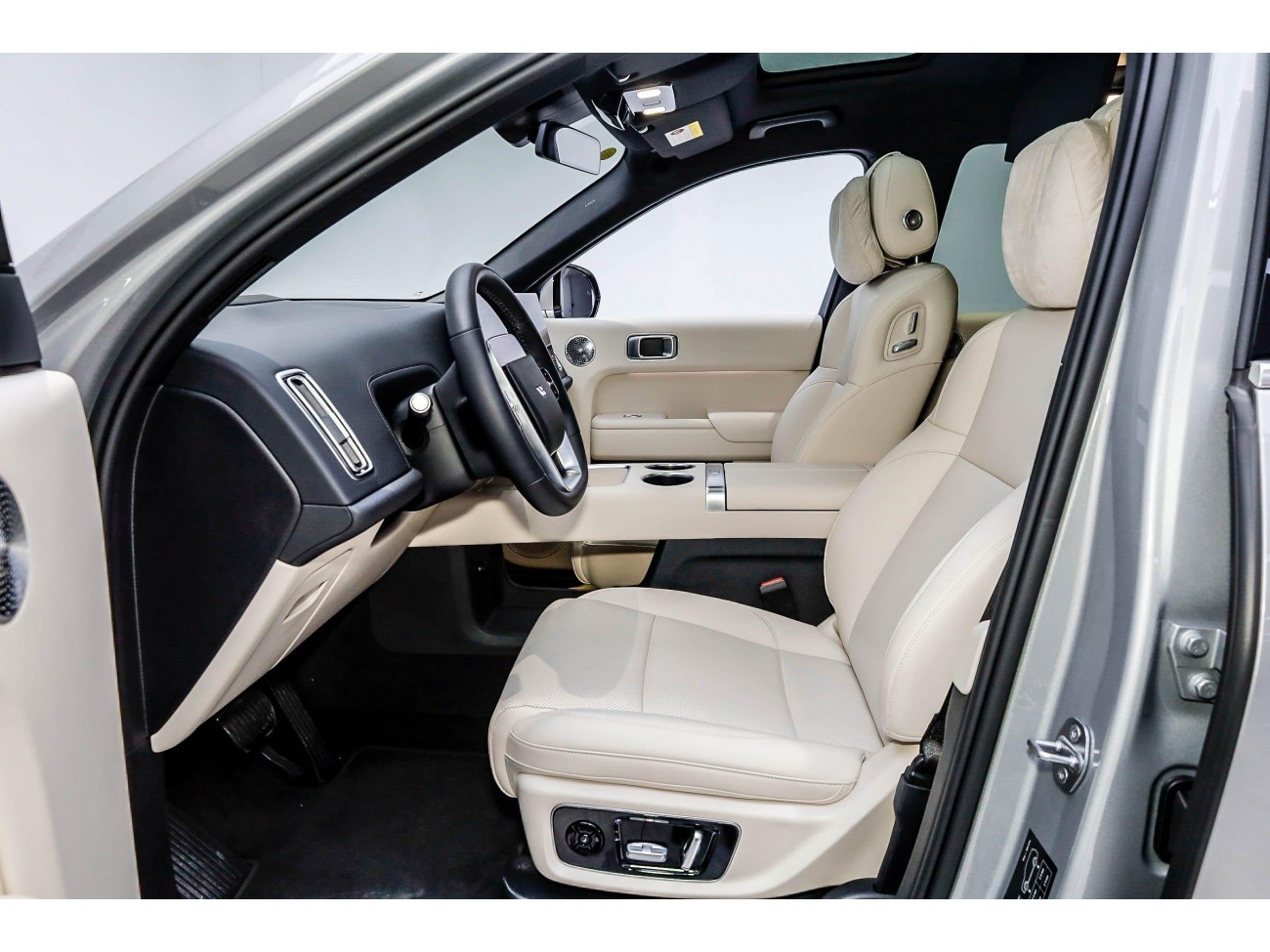 Li Auto L8 2025
