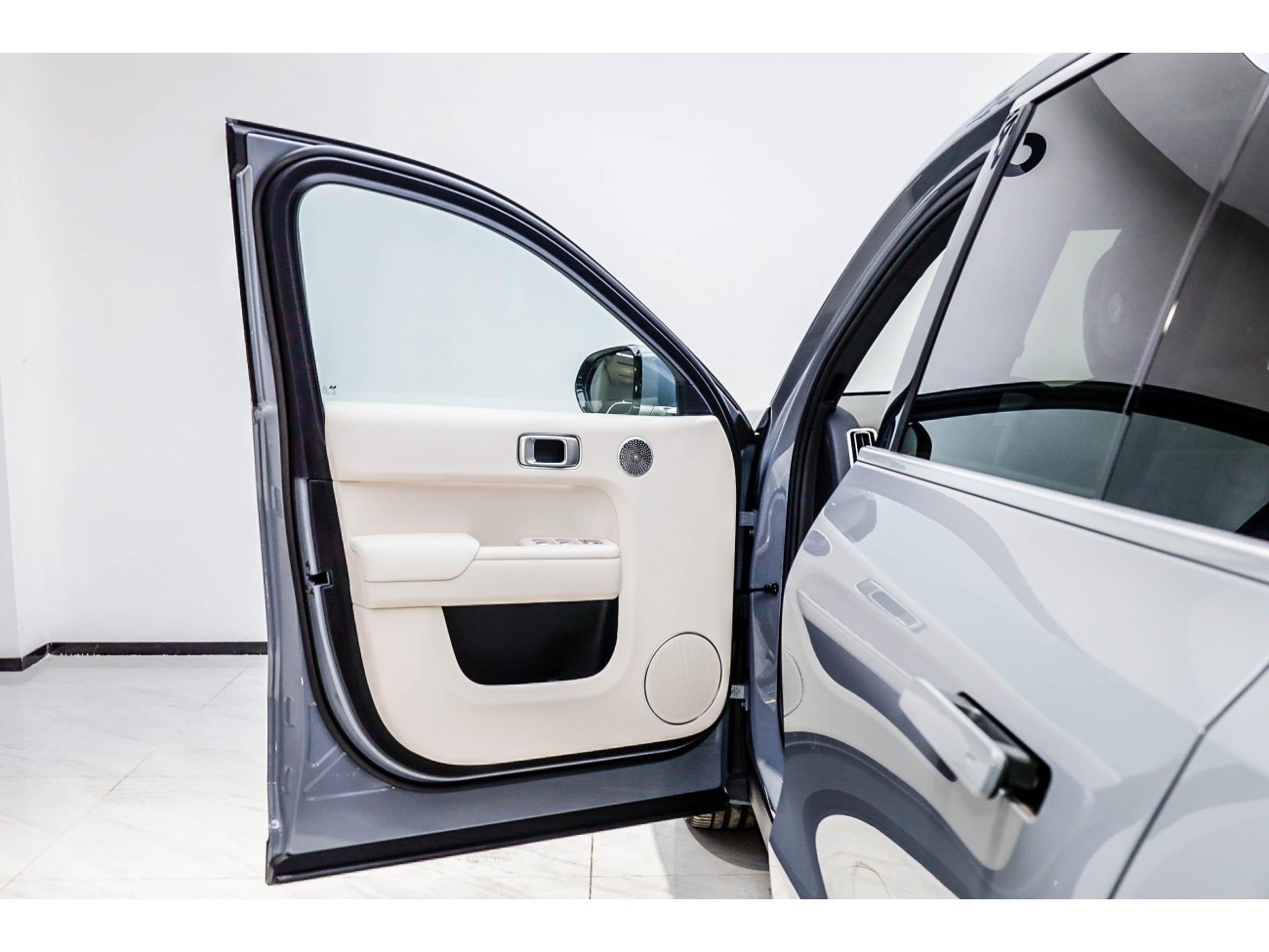 Li Auto L8 2025
