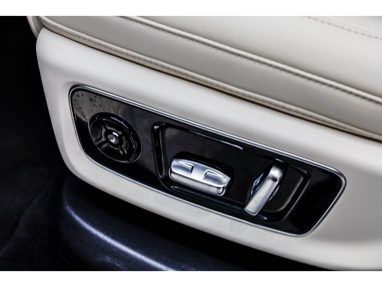 Li Auto L8 2025