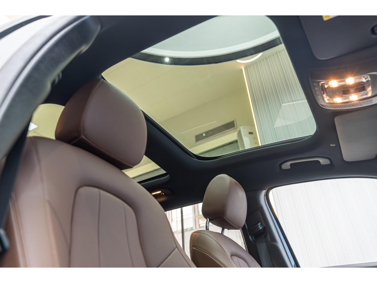 Mercedes-Benz GLB 2024