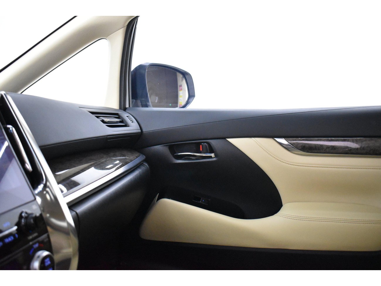 Toyota Vellfire 2021