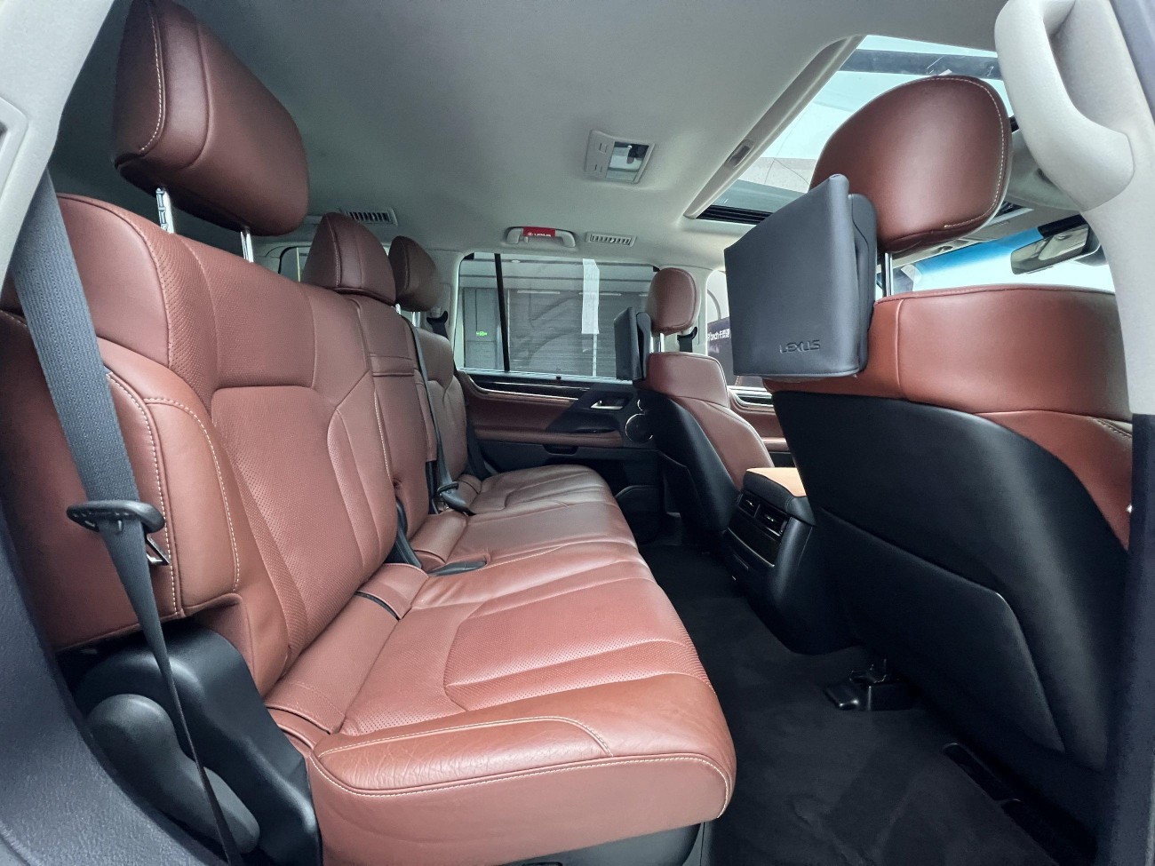 Lexus LX 570 2020