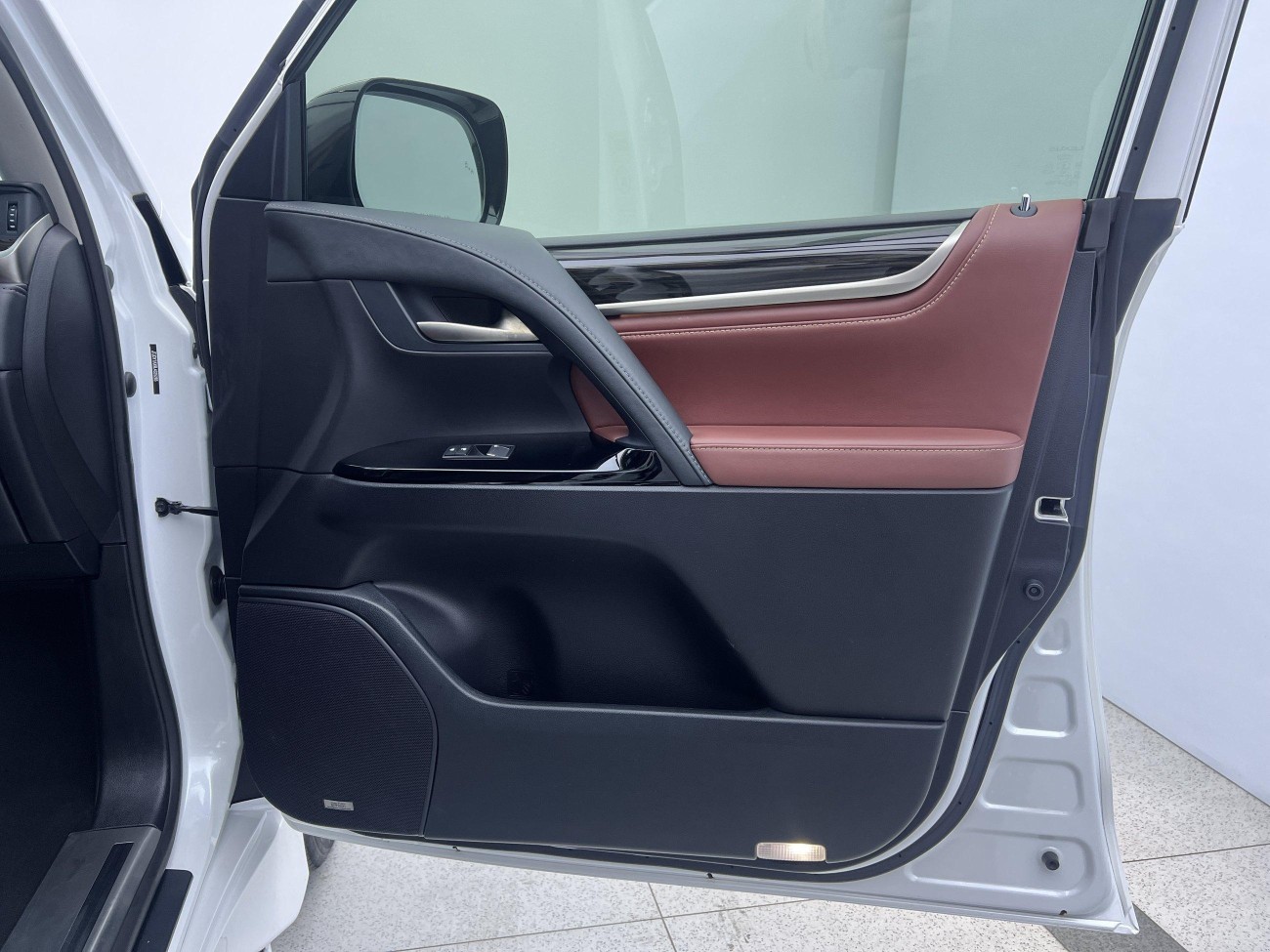 Lexus LX 570 2020