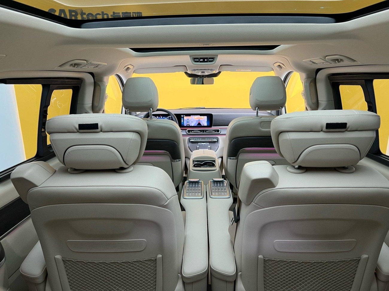 Mercedes-Benz V 2025