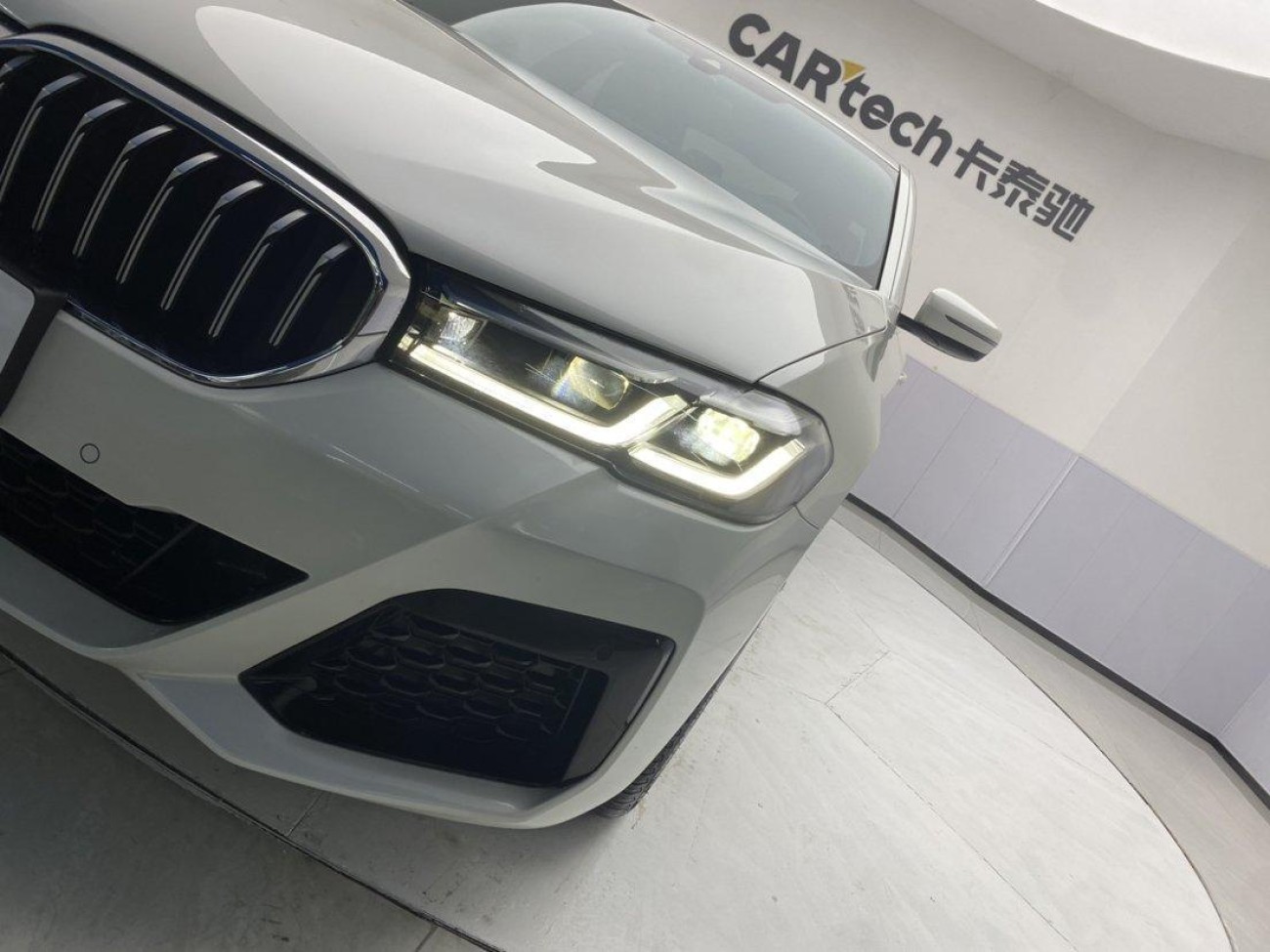 BMW 530Li 2021