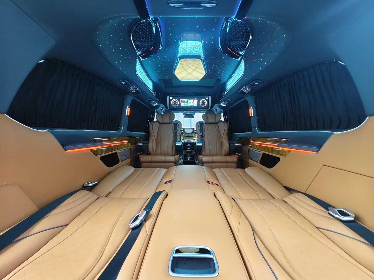 Mercedes-Benz V260L 2024