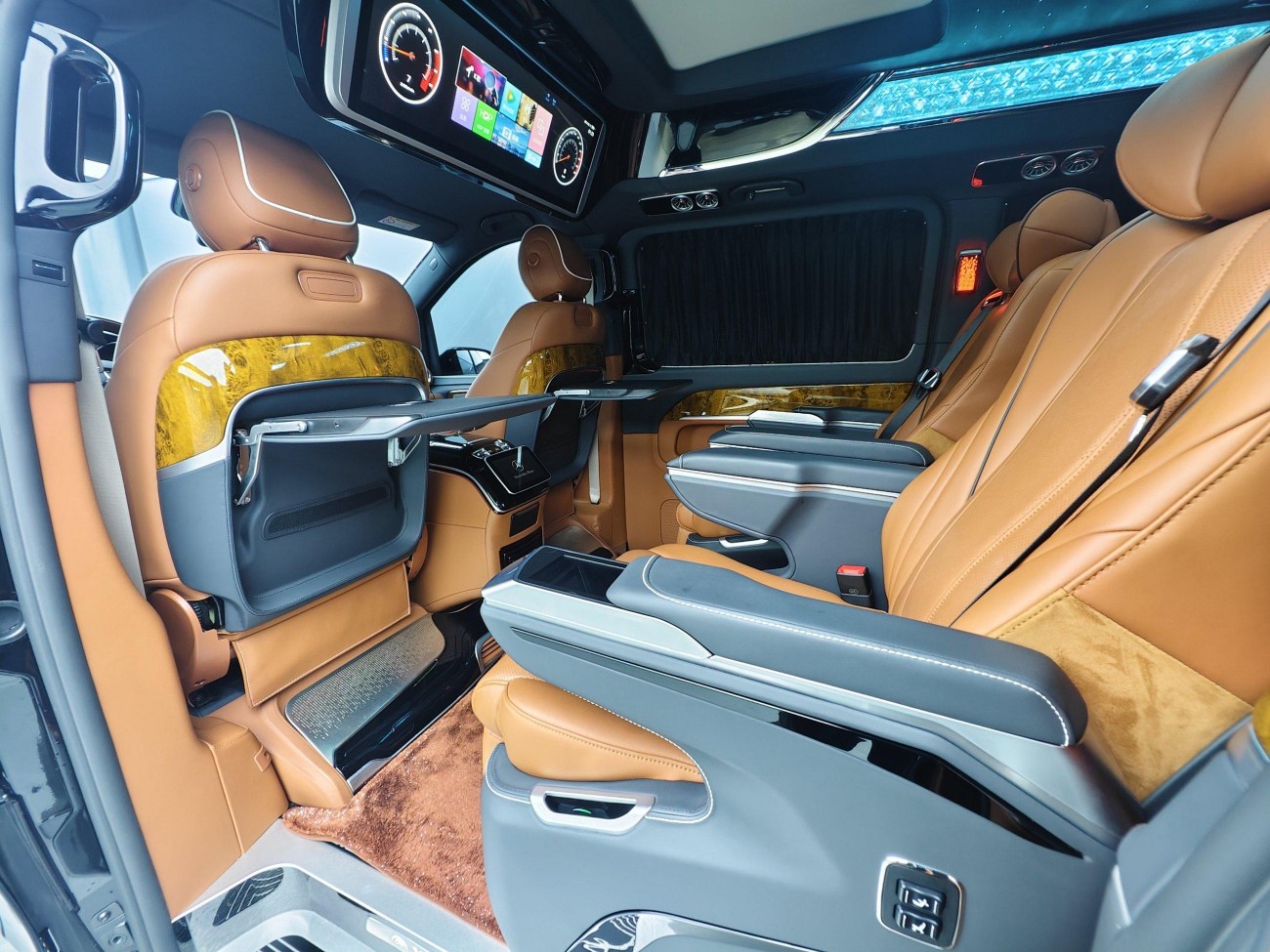 Mercedes-Benz V260L 2024