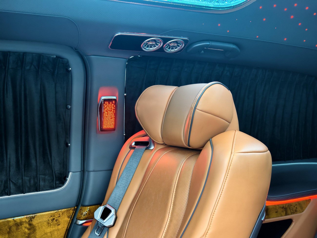 Mercedes-Benz V260L 2024