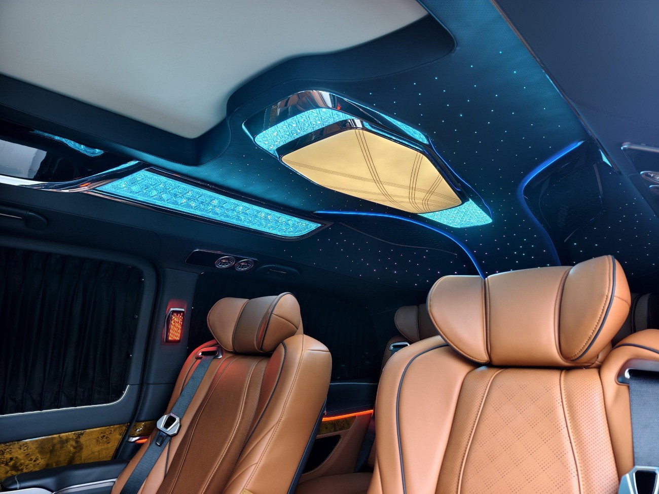 Mercedes-Benz V260L 2024