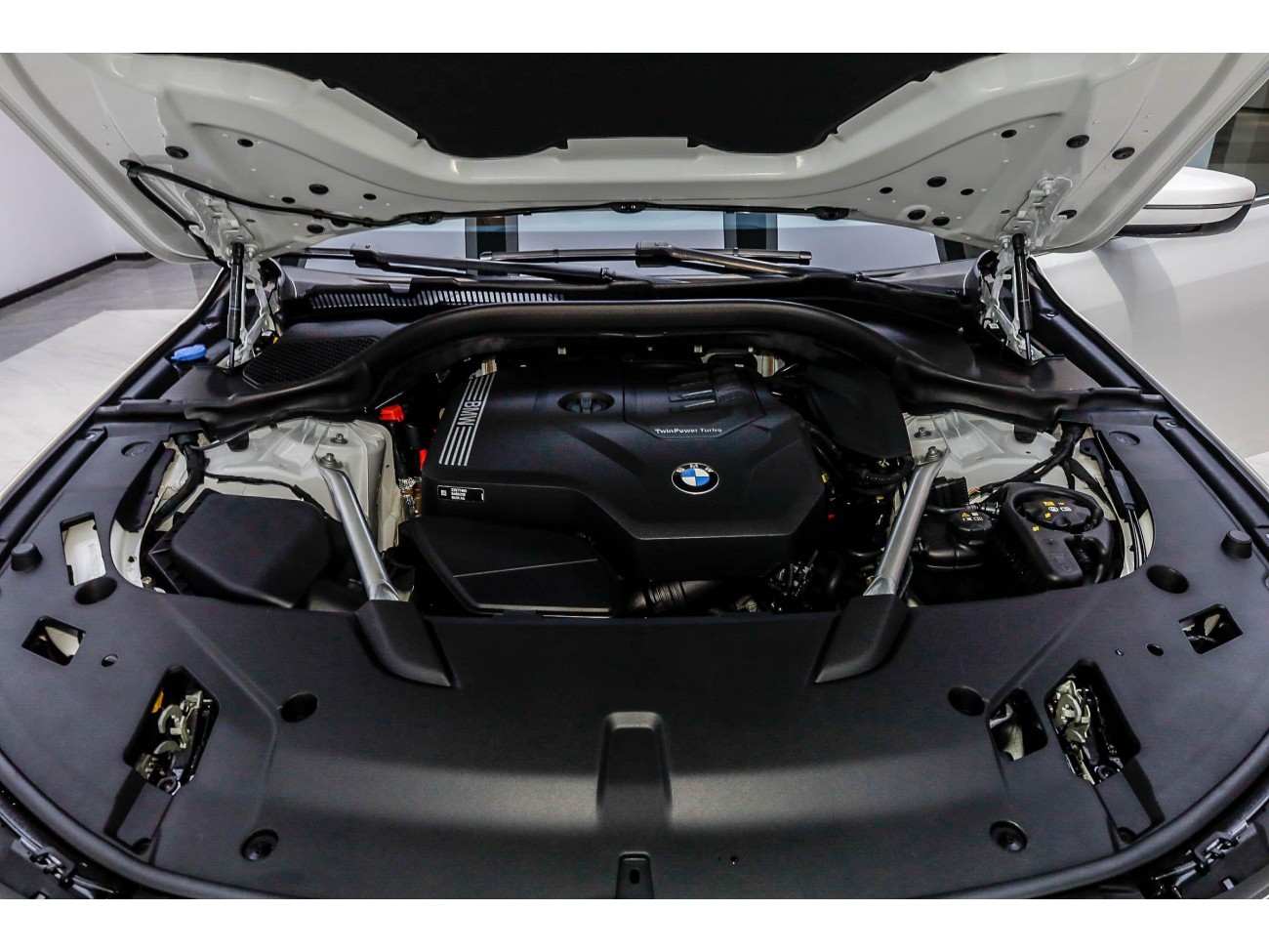BMW 6GT 2024