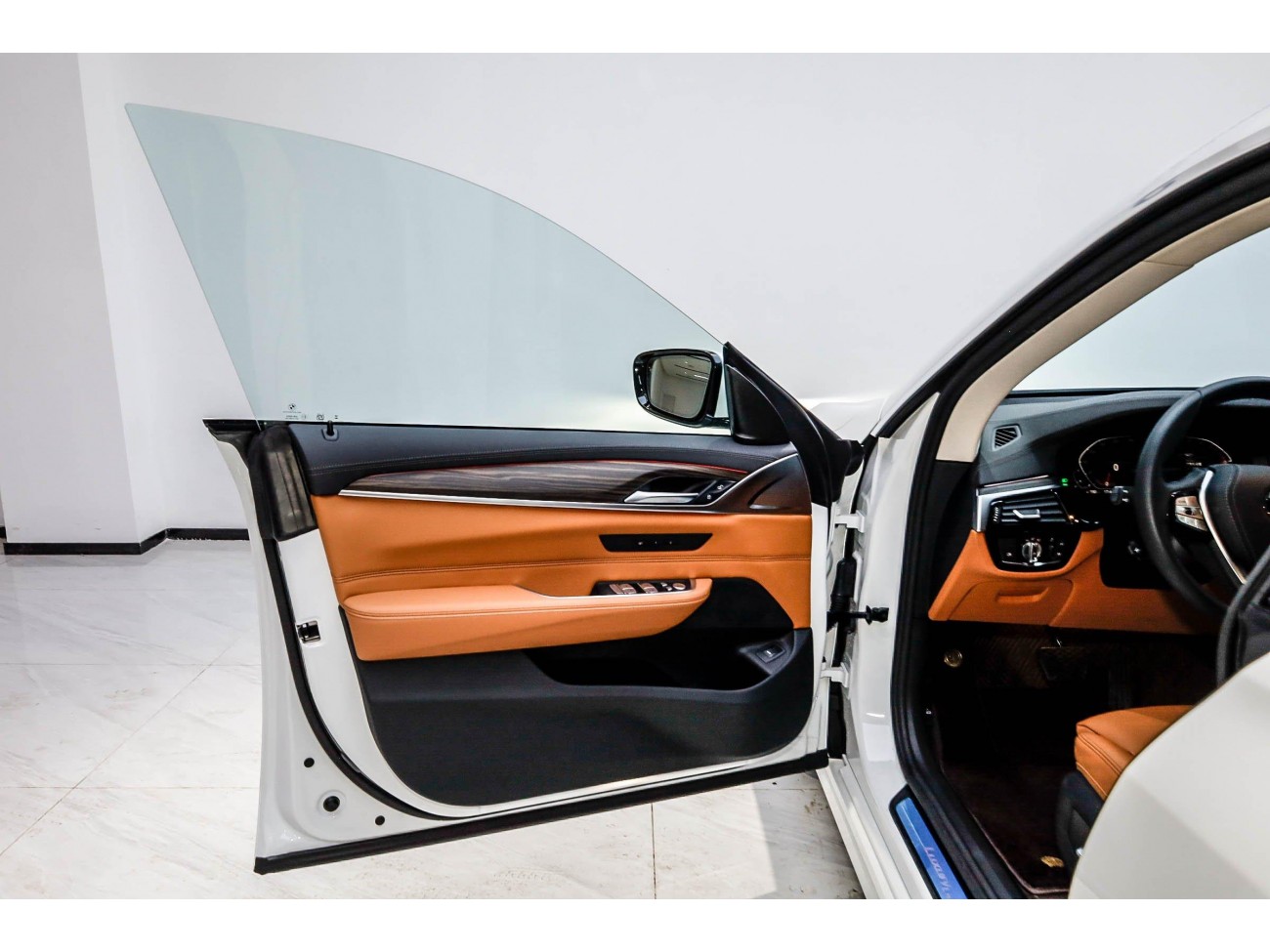 BMW 6GT 2024