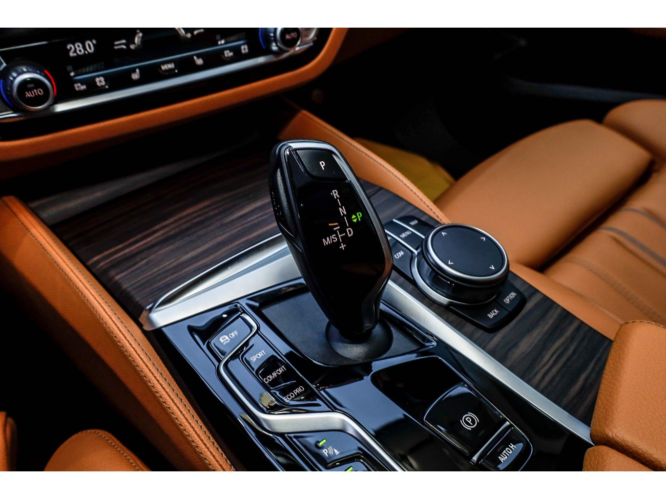 BMW 6GT 2024