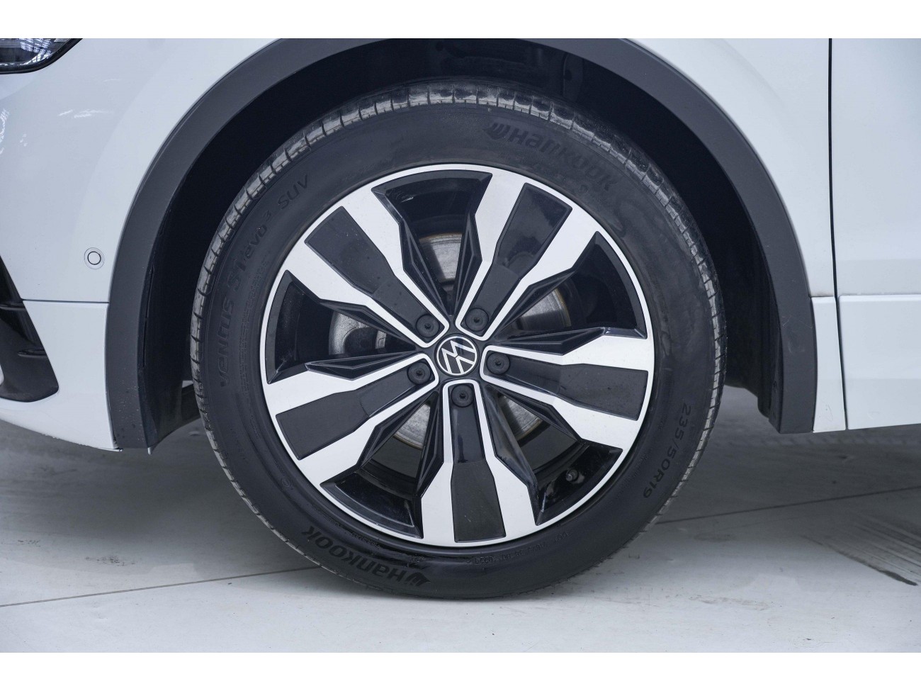Volkswagen Tiguan L 2024