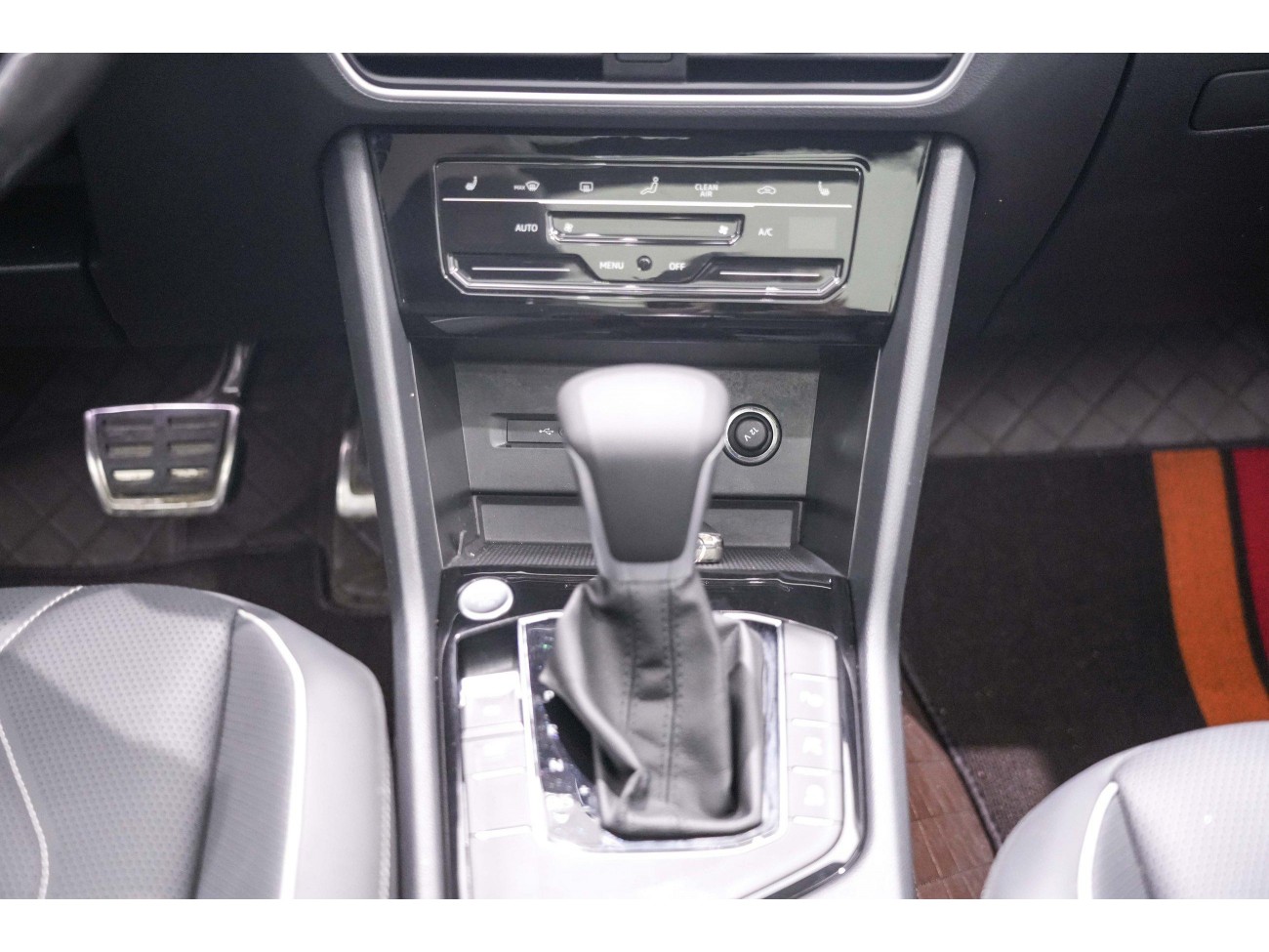 Volkswagen Tiguan L 2024