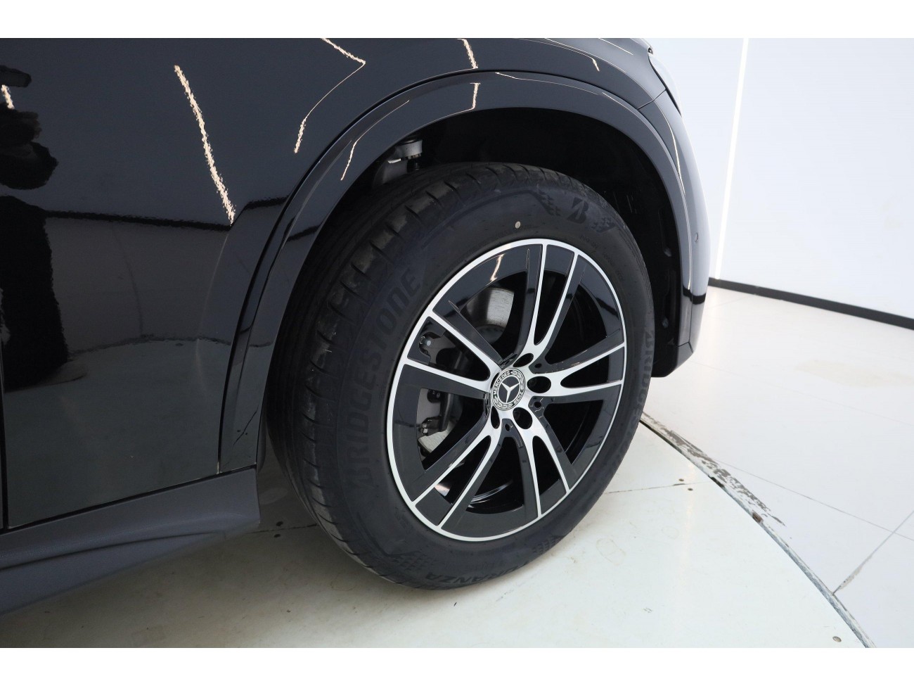 Mercedes-Benz GLC 260 L 2025