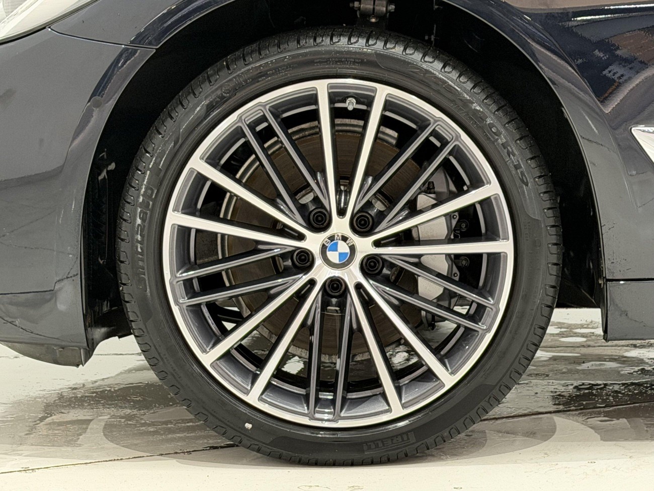 BMW 530Li 2021