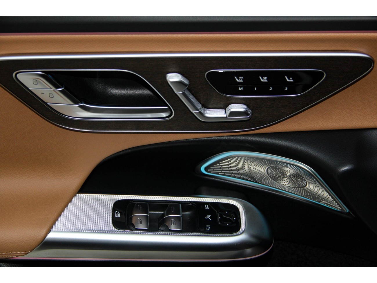 Mercedes-Benz E 300 L 2025