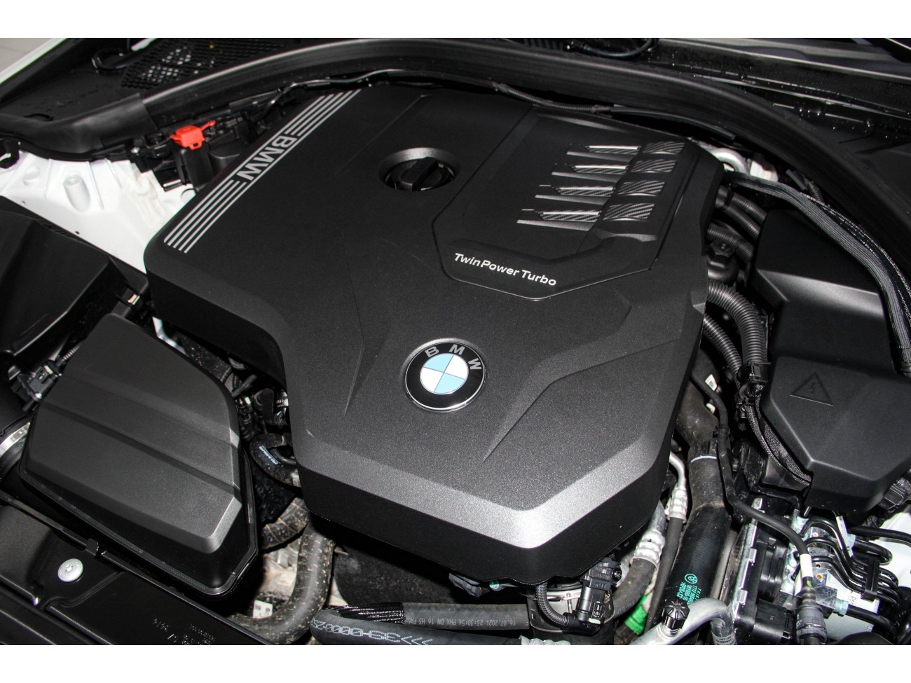 BMW 325Li 2025