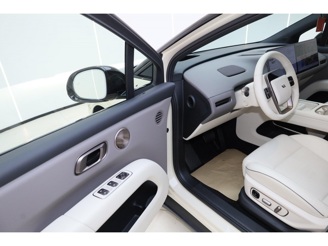 Li Auto i6 2025