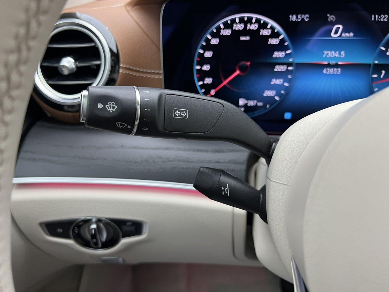 Mercedes-Benz E 300 L 2022
