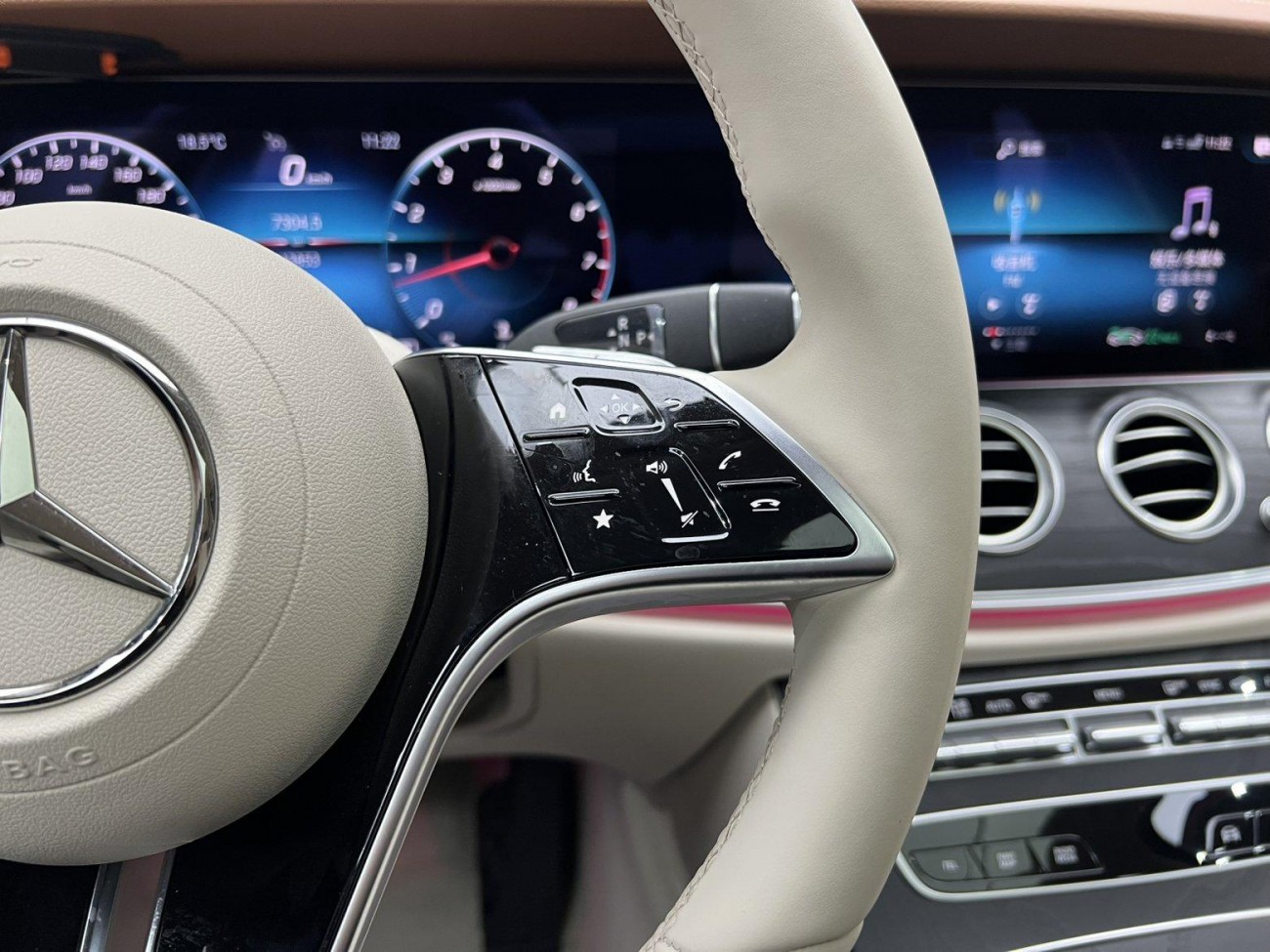 Mercedes-Benz E 300 L 2022