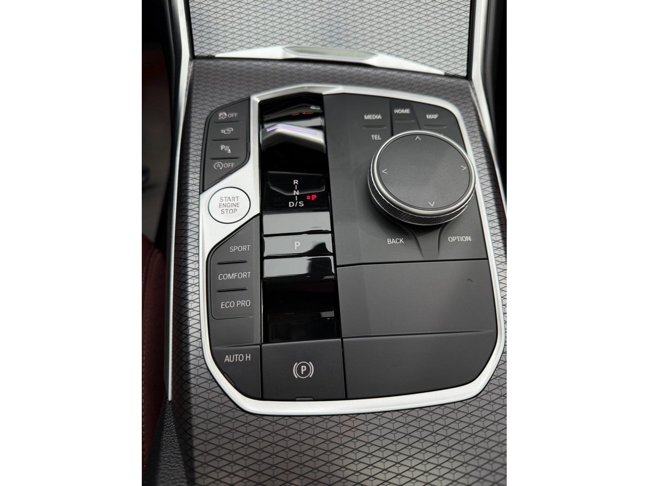 BMW 325Li 2024