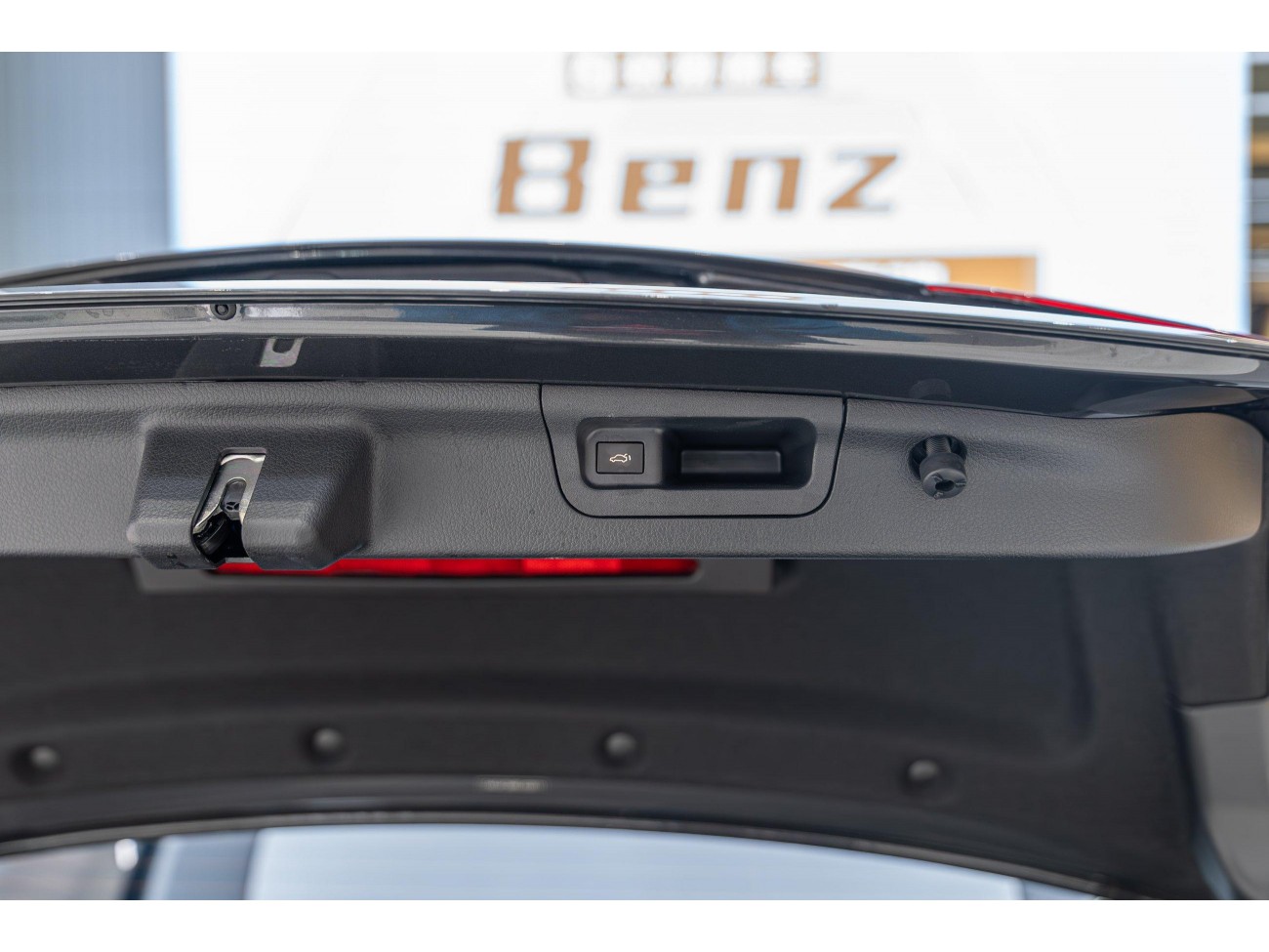 Mercedes-Benz C 260 L 2024