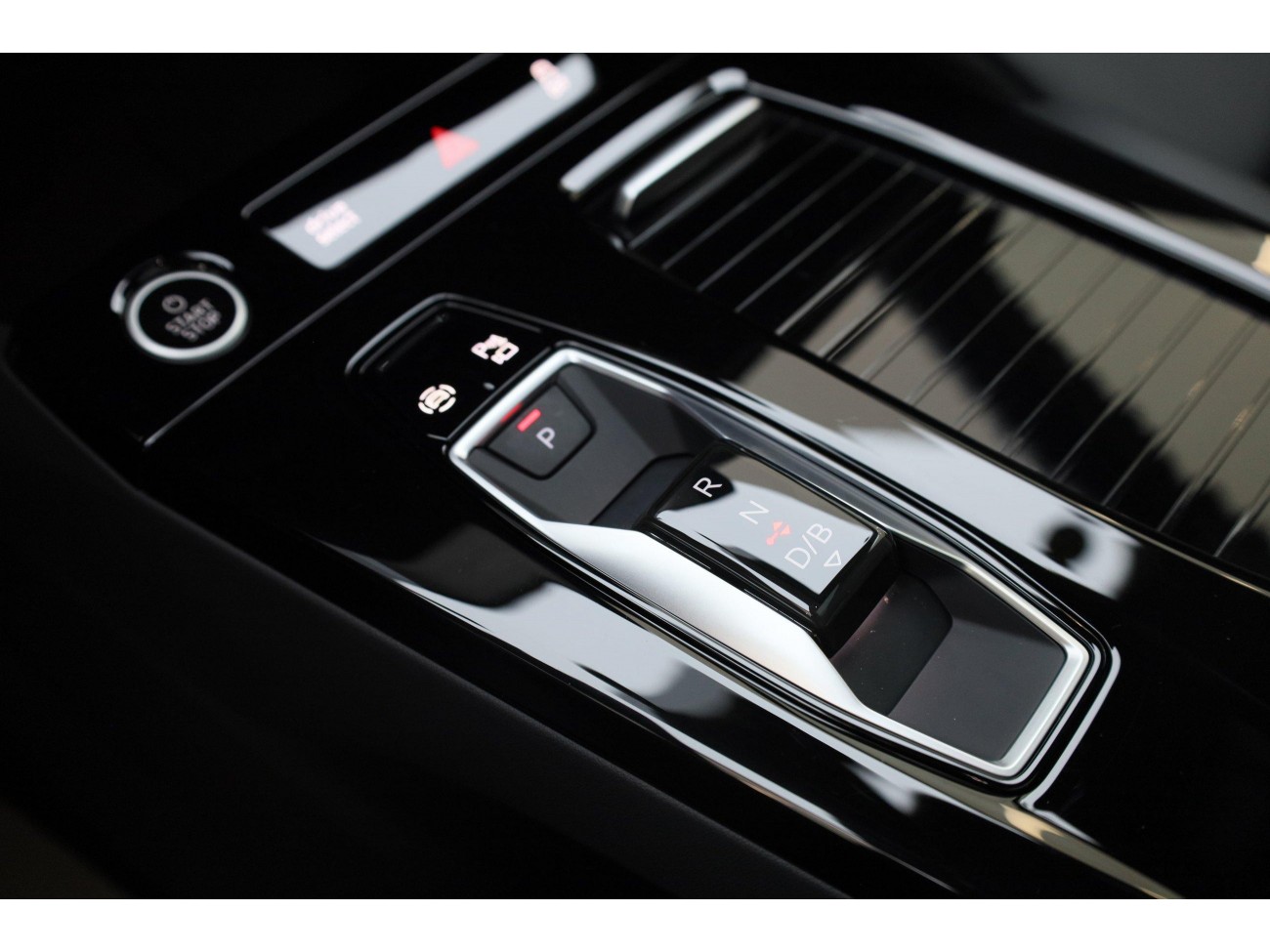 Audi e-tron 2025