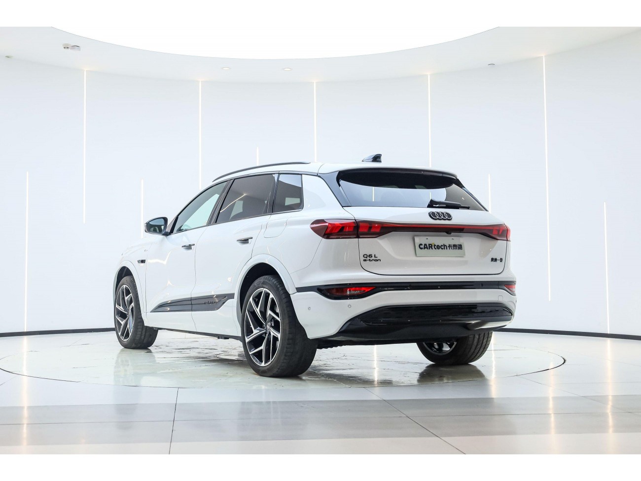 Audi e-tron 2025