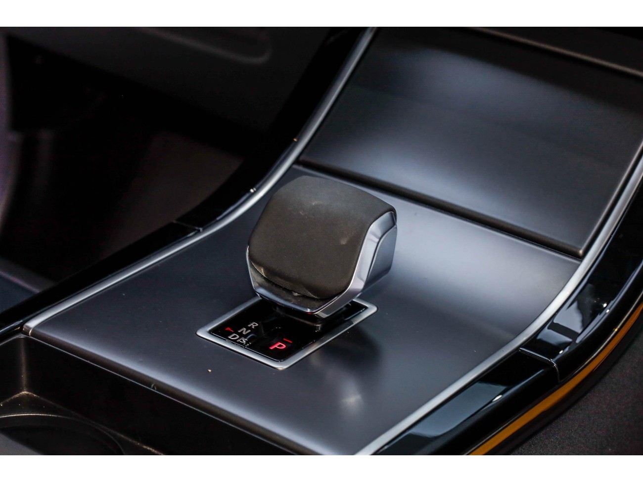 Land Rover Range Rover 2024