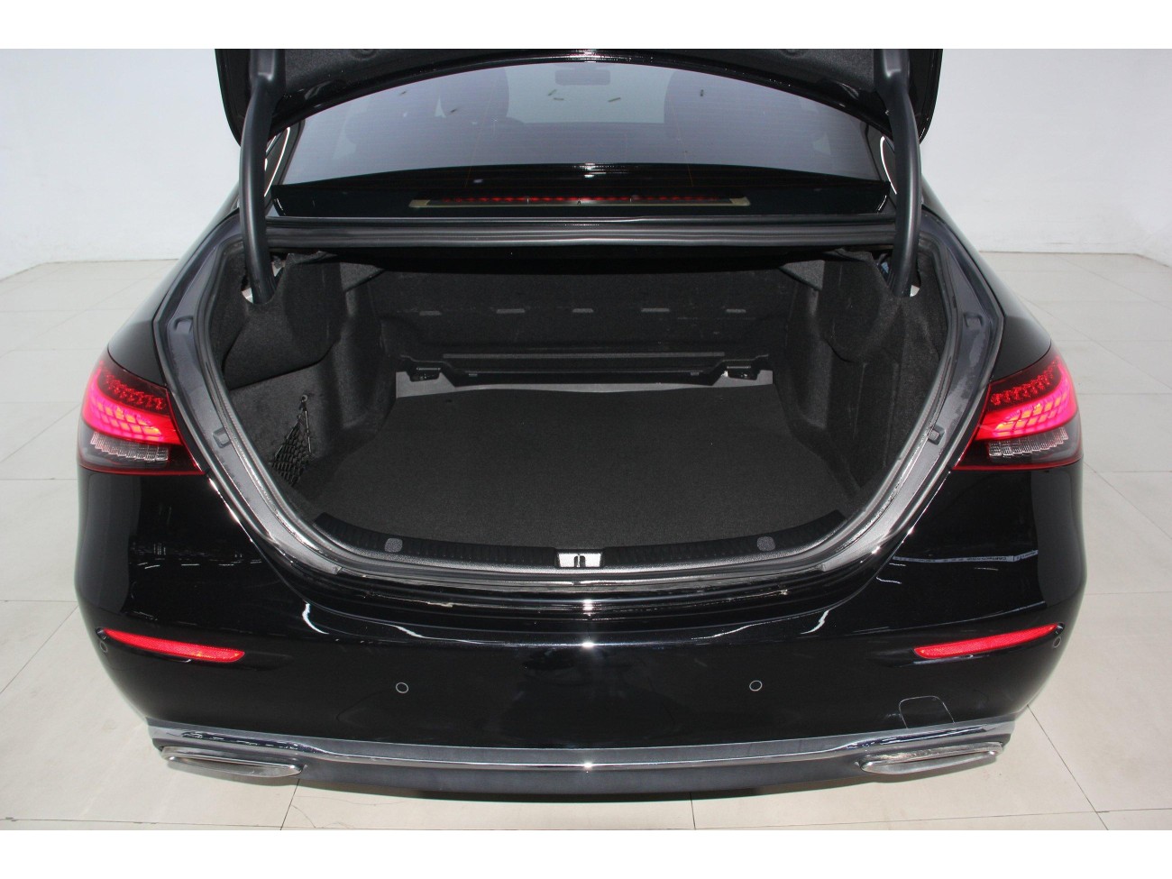 Mercedes-Benz E 300 L 2023