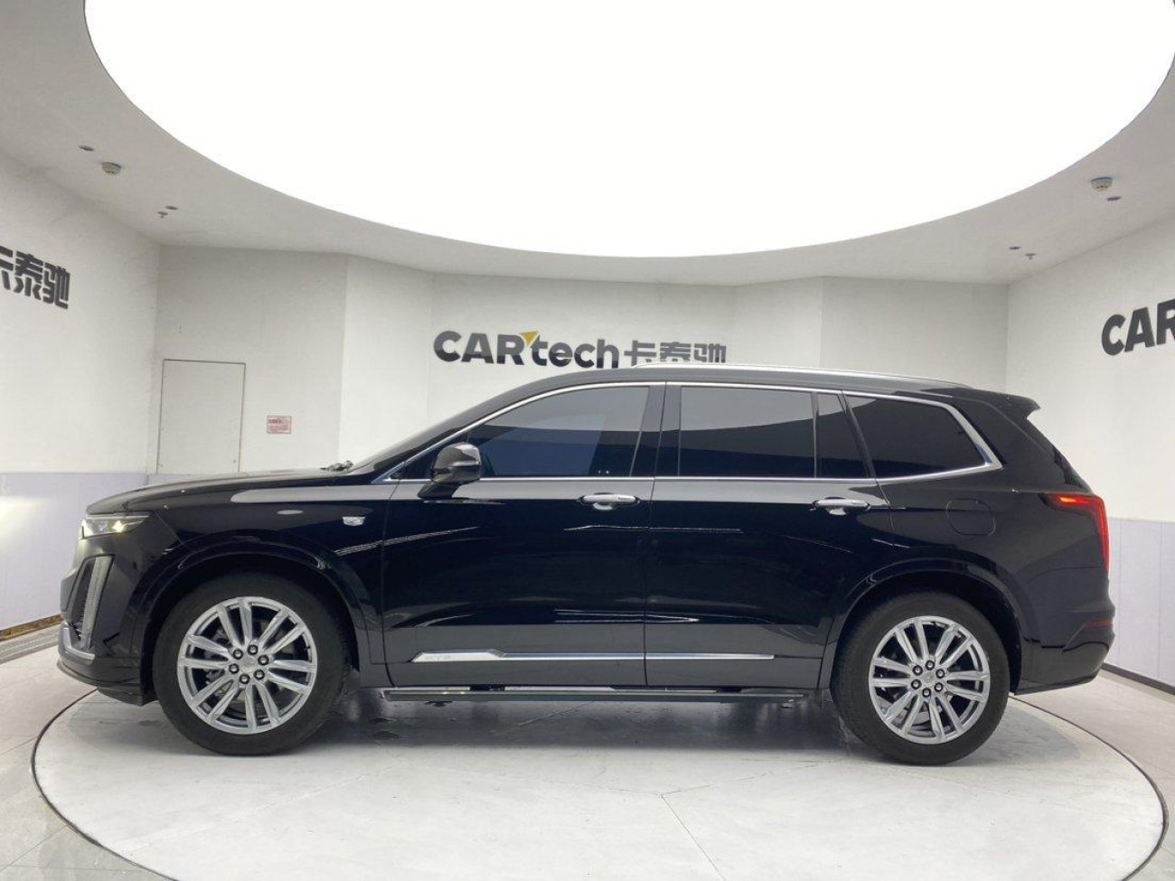 Cadillac XT6 2023