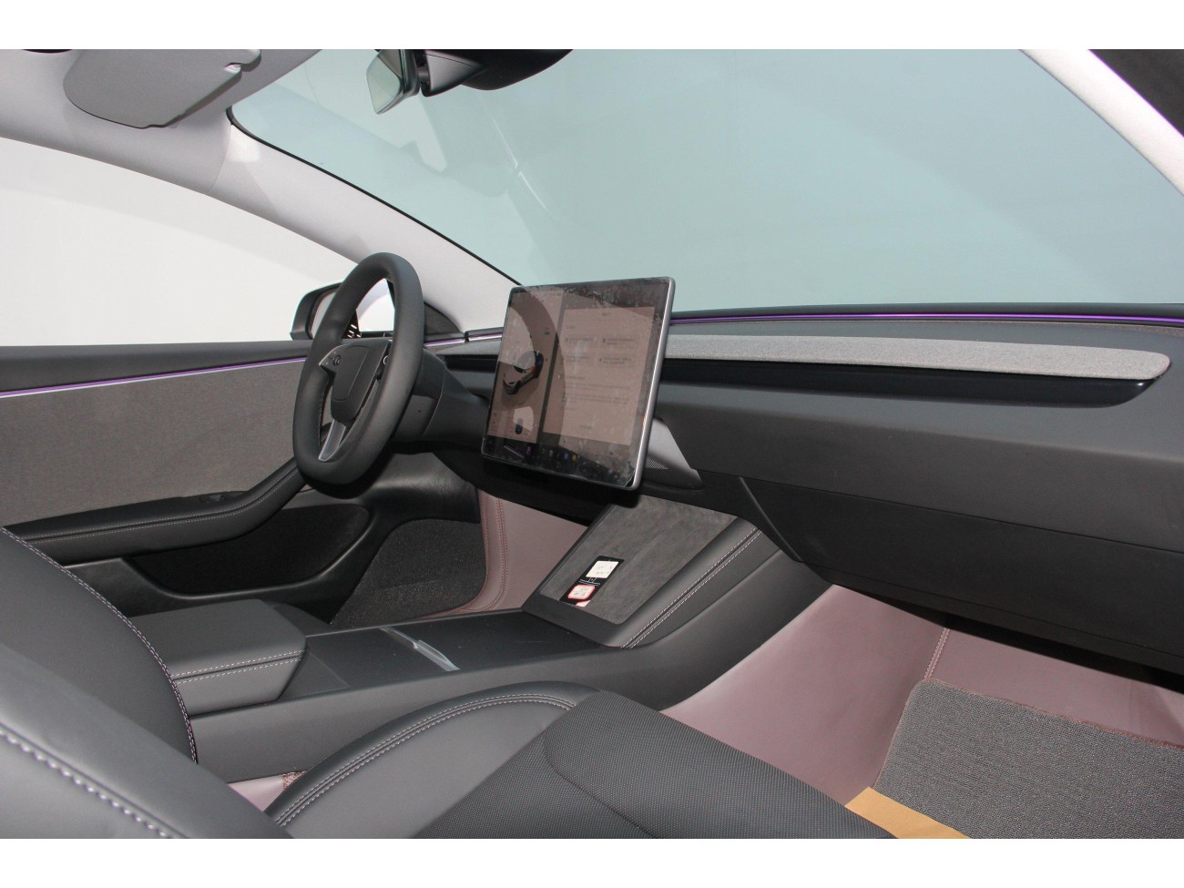 Tesla Model 3 2025