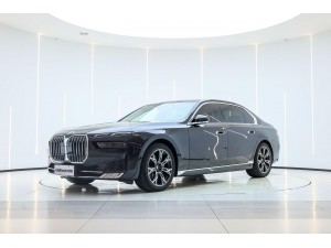 BMW 735Li 2024
