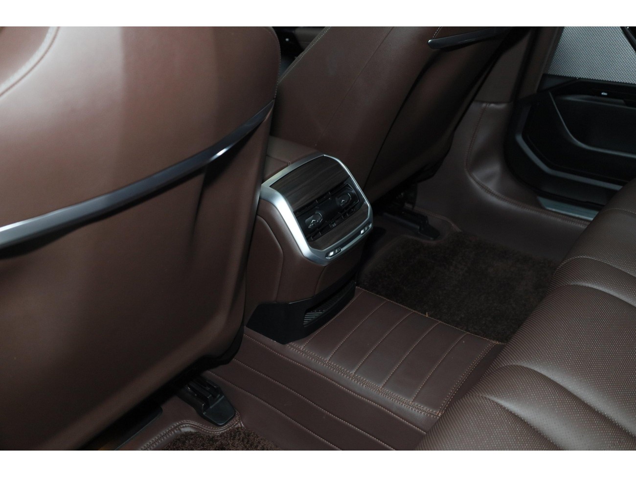 BMW 735Li 2024