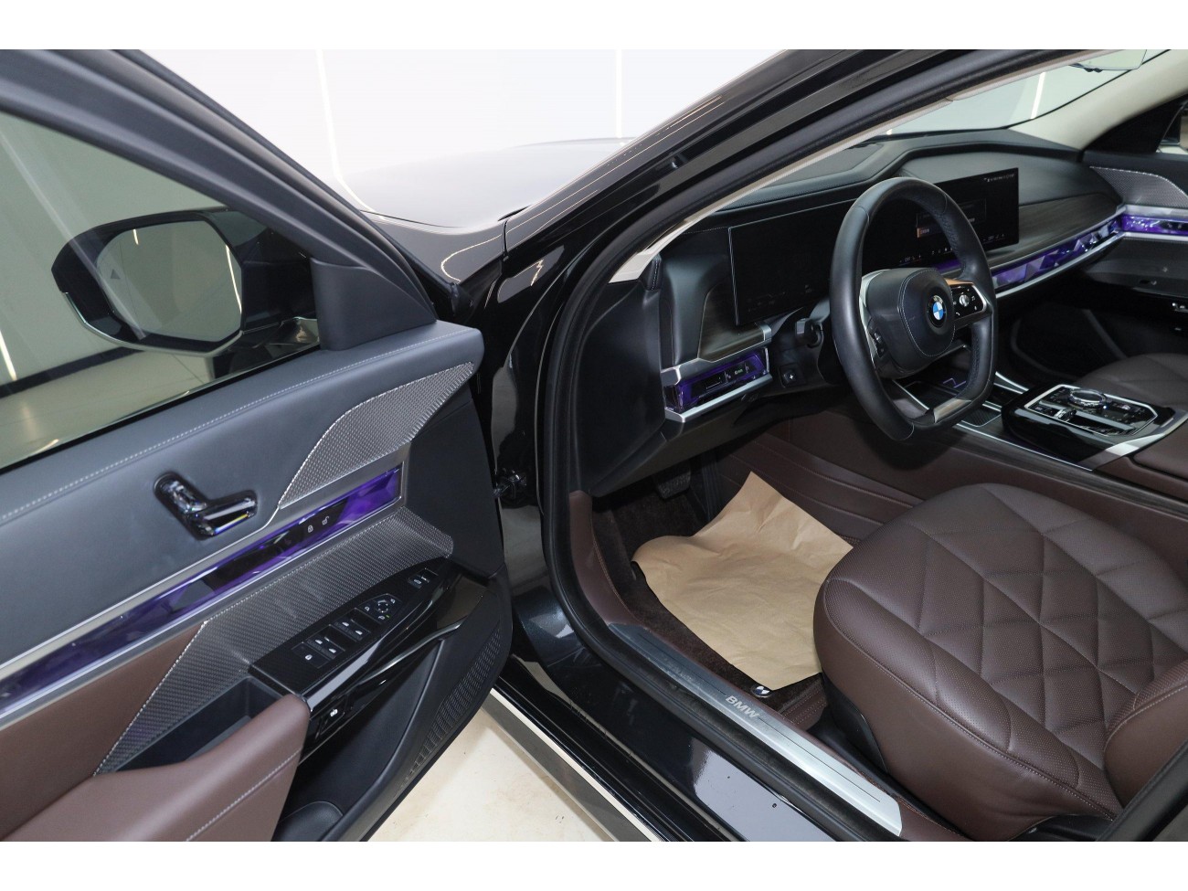 BMW 735Li 2024