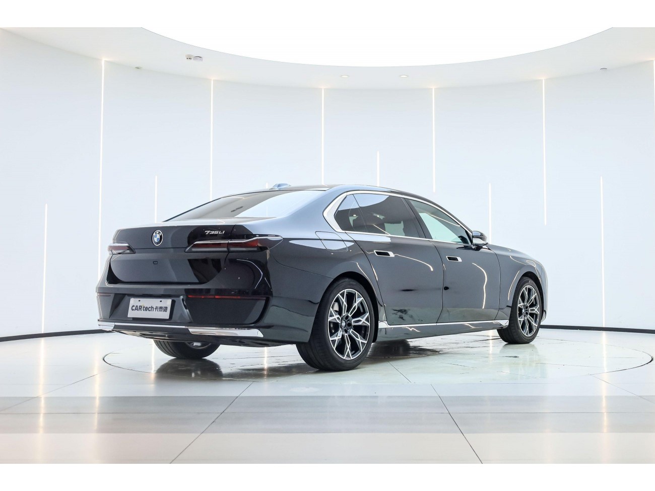 BMW 735Li 2024