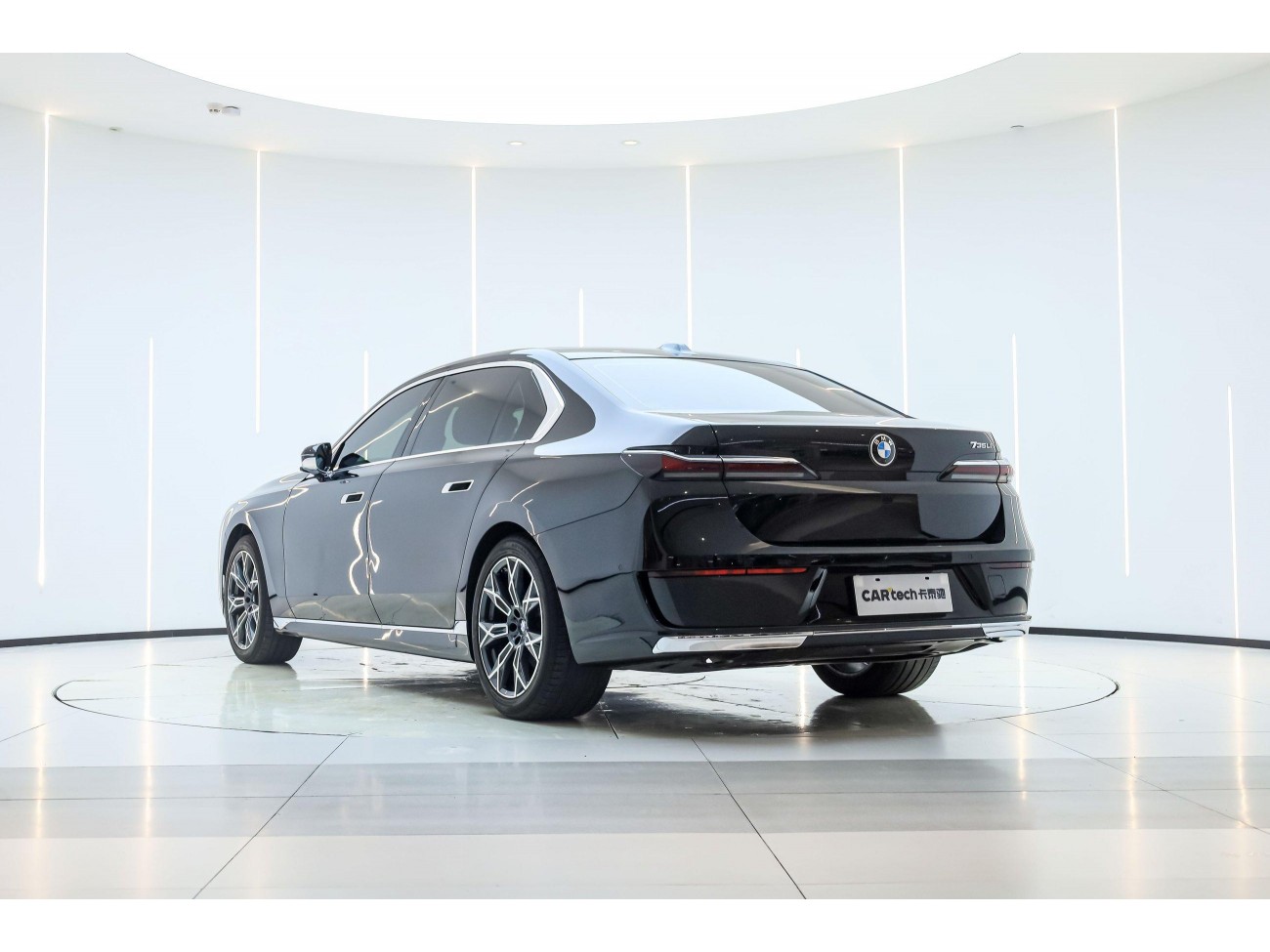 BMW 735Li 2024