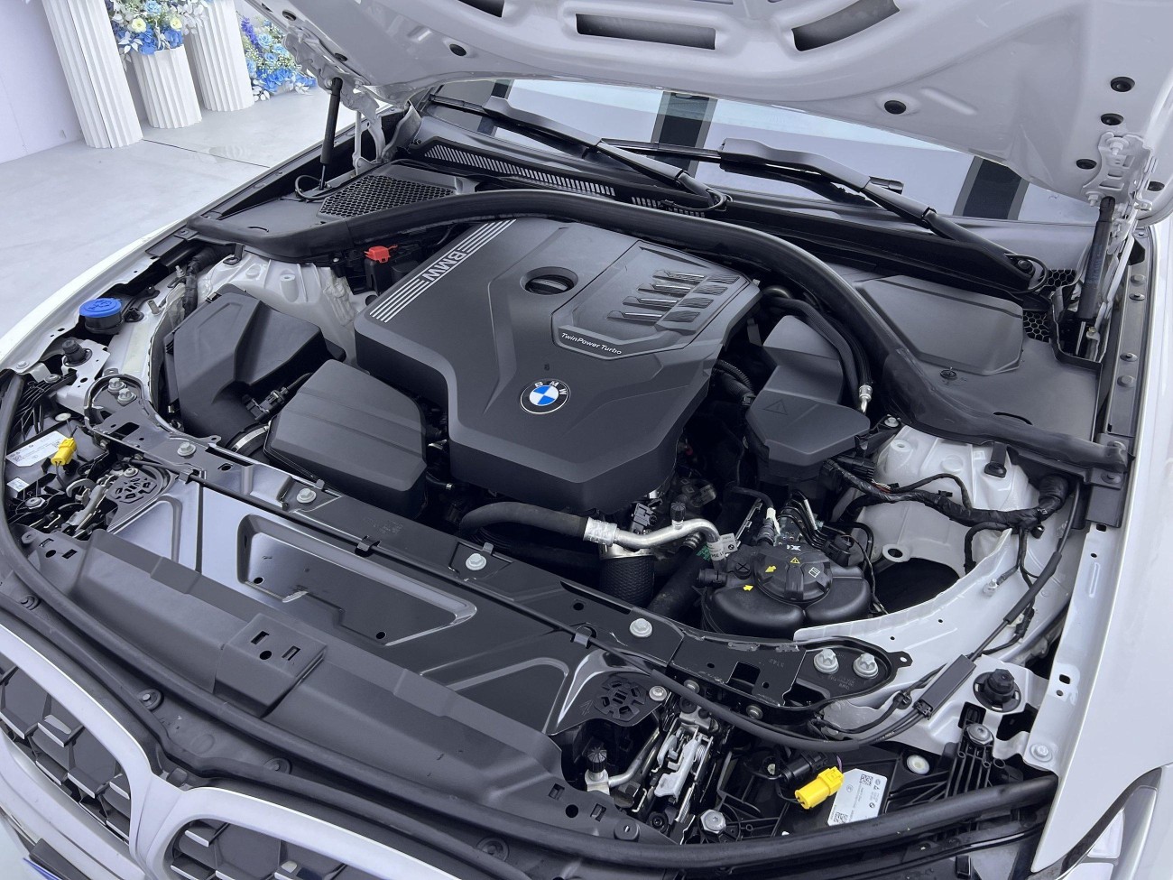 BMW 325i 2023