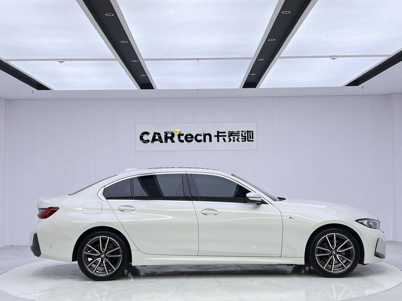 BMW 325i 2023