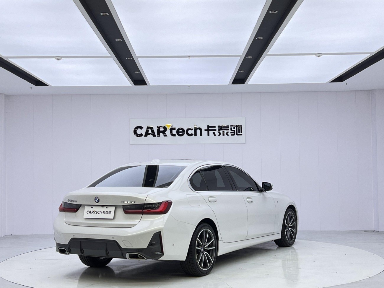 BMW 325i 2023