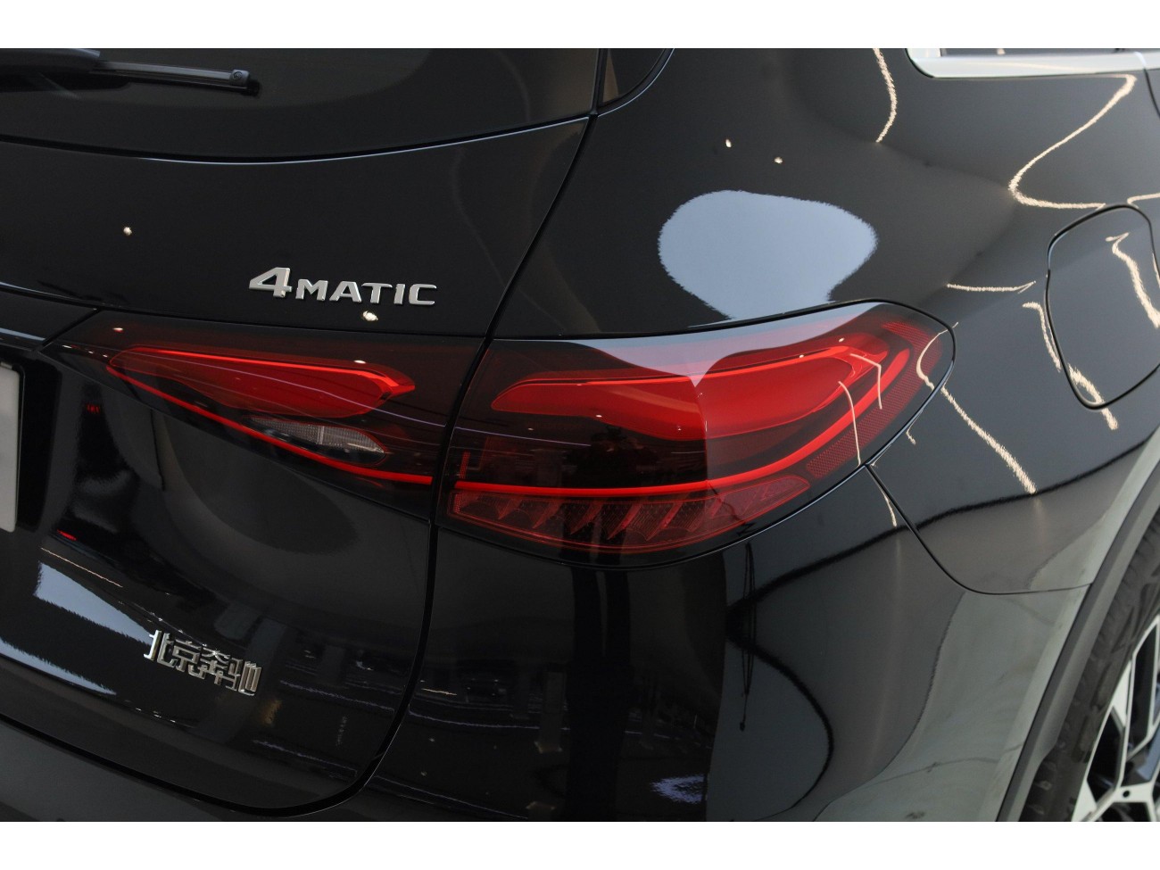 Mercedes-Benz GLC 260 L 2025