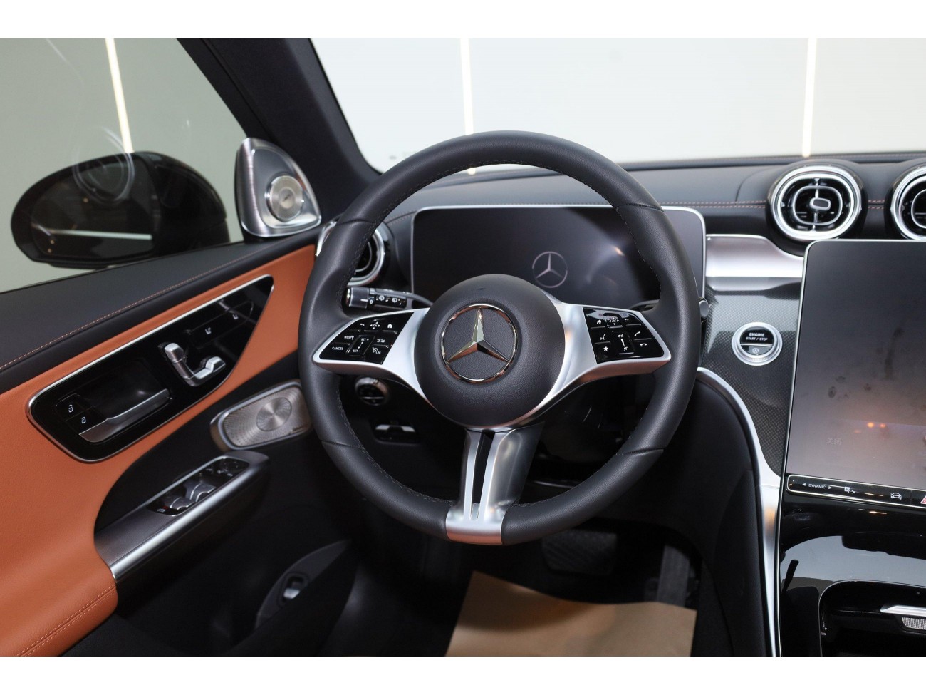 Mercedes-Benz GLC 260 L 2025