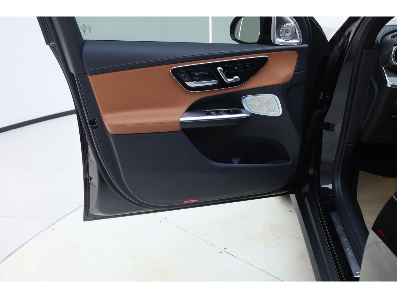 Mercedes-Benz GLC 260 L 2025