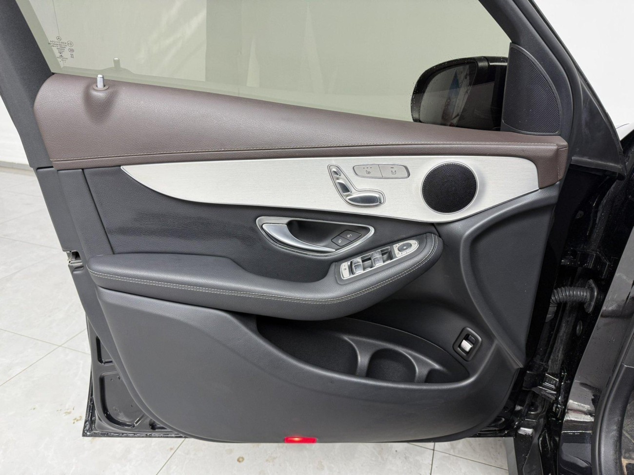Mercedes-Benz GLC 260 L 2022