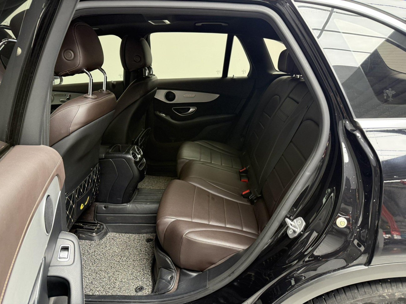Mercedes-Benz GLC 260 L 2022