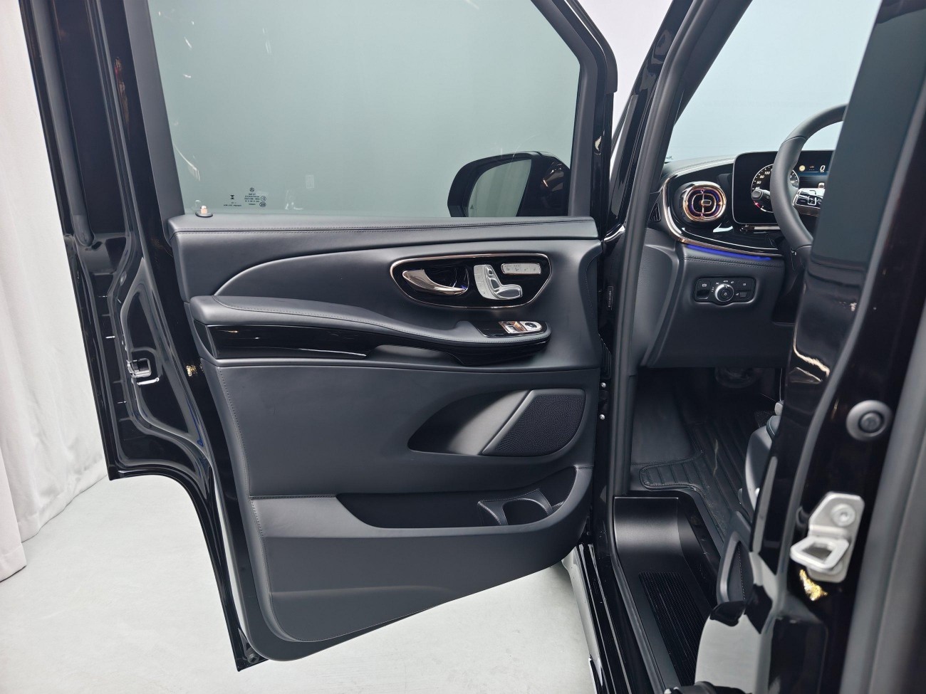 Mercedes-Benz V 2026