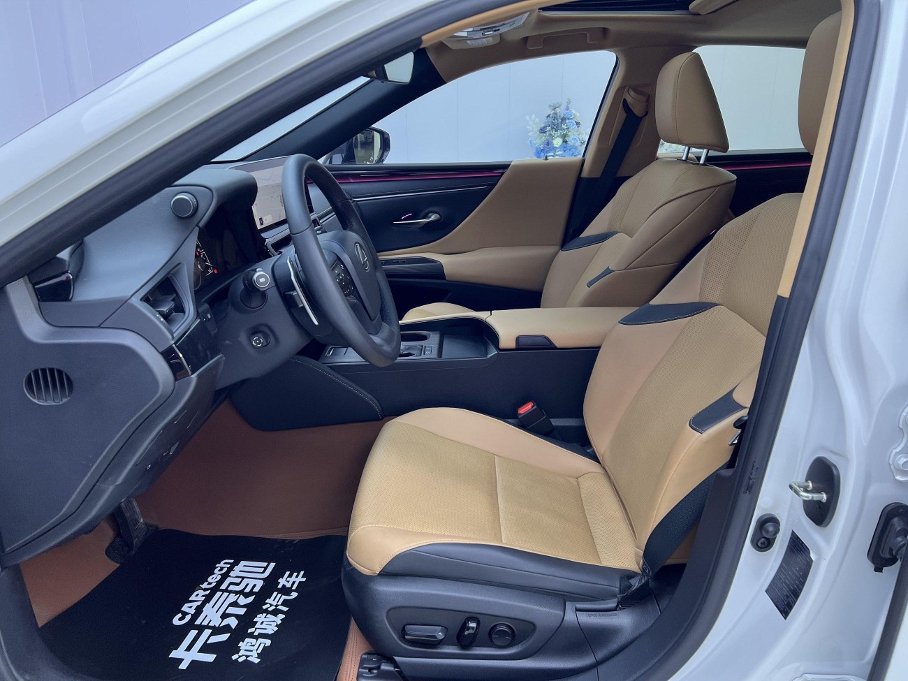 Lexus ES 200 2024