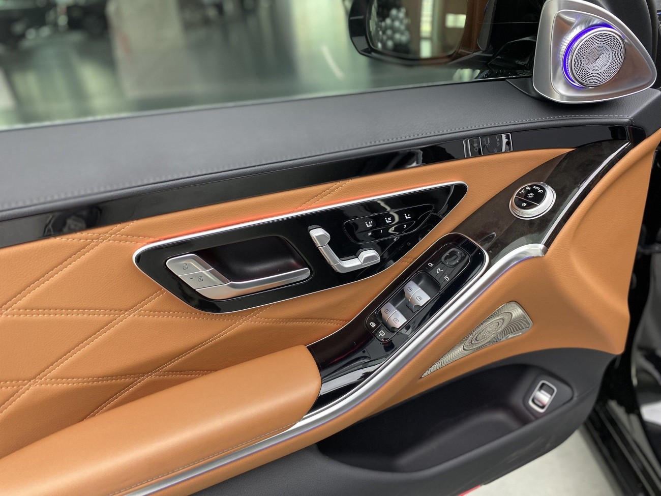 Mercedes-Benz S 480 4MATIC 2024